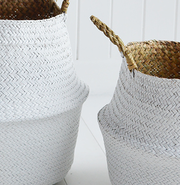 Set of 2 white baskets with handles